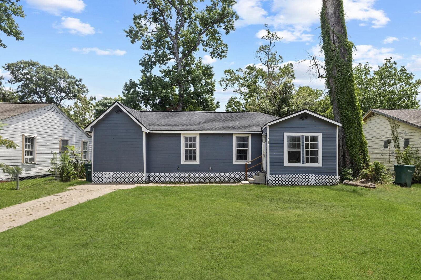 Property Photo: 540 24th St. TX 77706