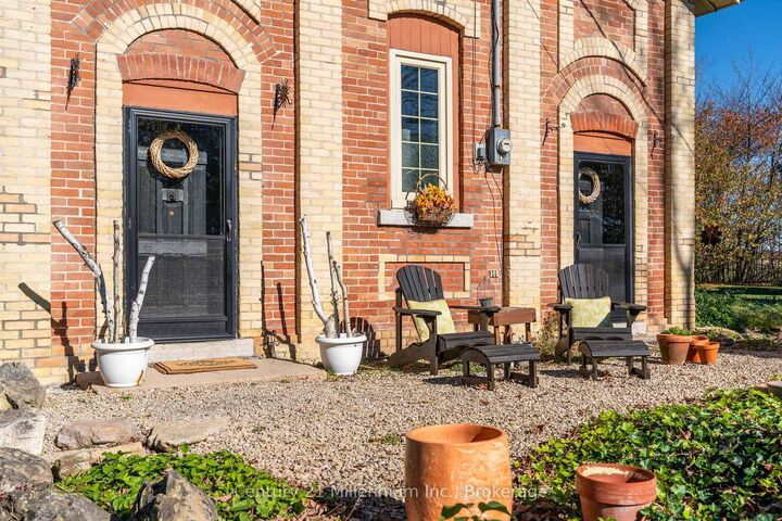 Property Photo:  404223 Concession 20 N/A  ON N0H 1S0 