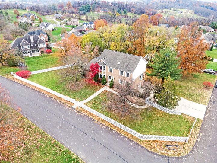 Property Photo: 10 Thomas Jefferson Ct PA 15642