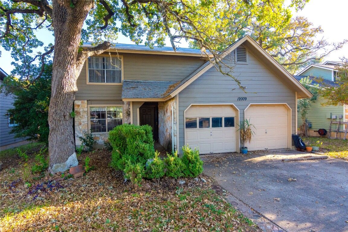 Property Photo: 12009 Tanglebriar Trail TX 78750