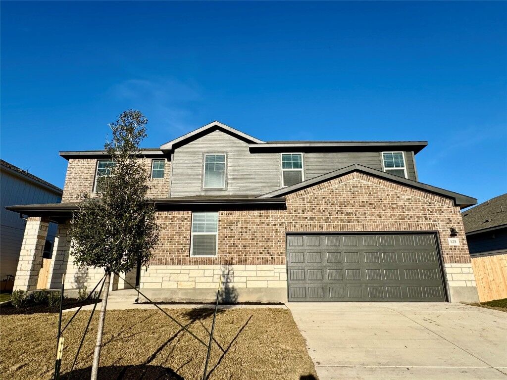 Property Photo:  528 Banff Drive  TX 78640 