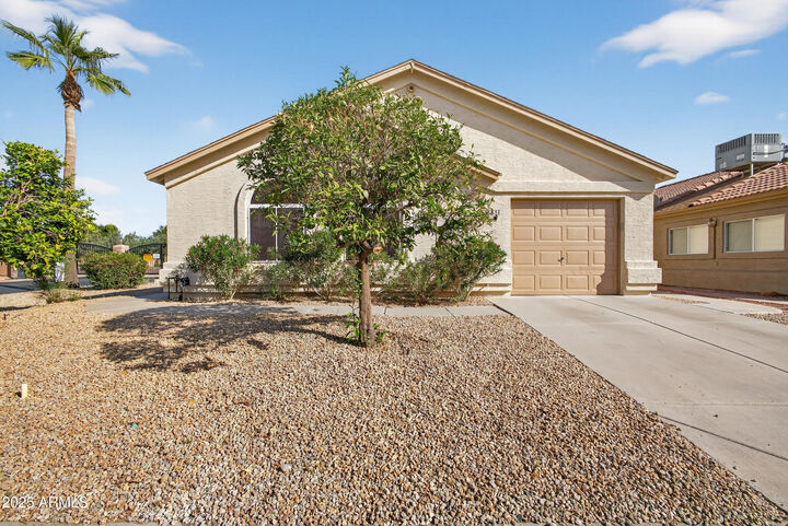 Property Photo:  6831 S Oakmont Drive  AZ 85249 