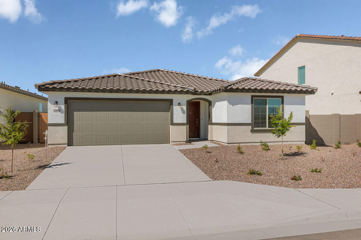 Property Photo: 33690 N Hosta Drive AZ 85140