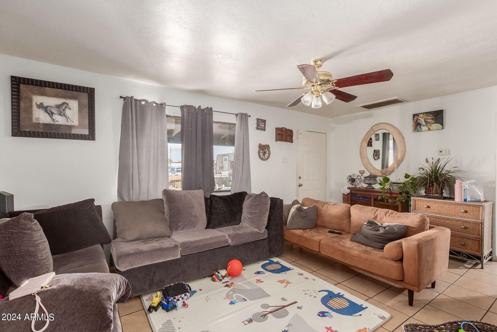 Property Photo: 1812 S 28th Drive AZ 85009