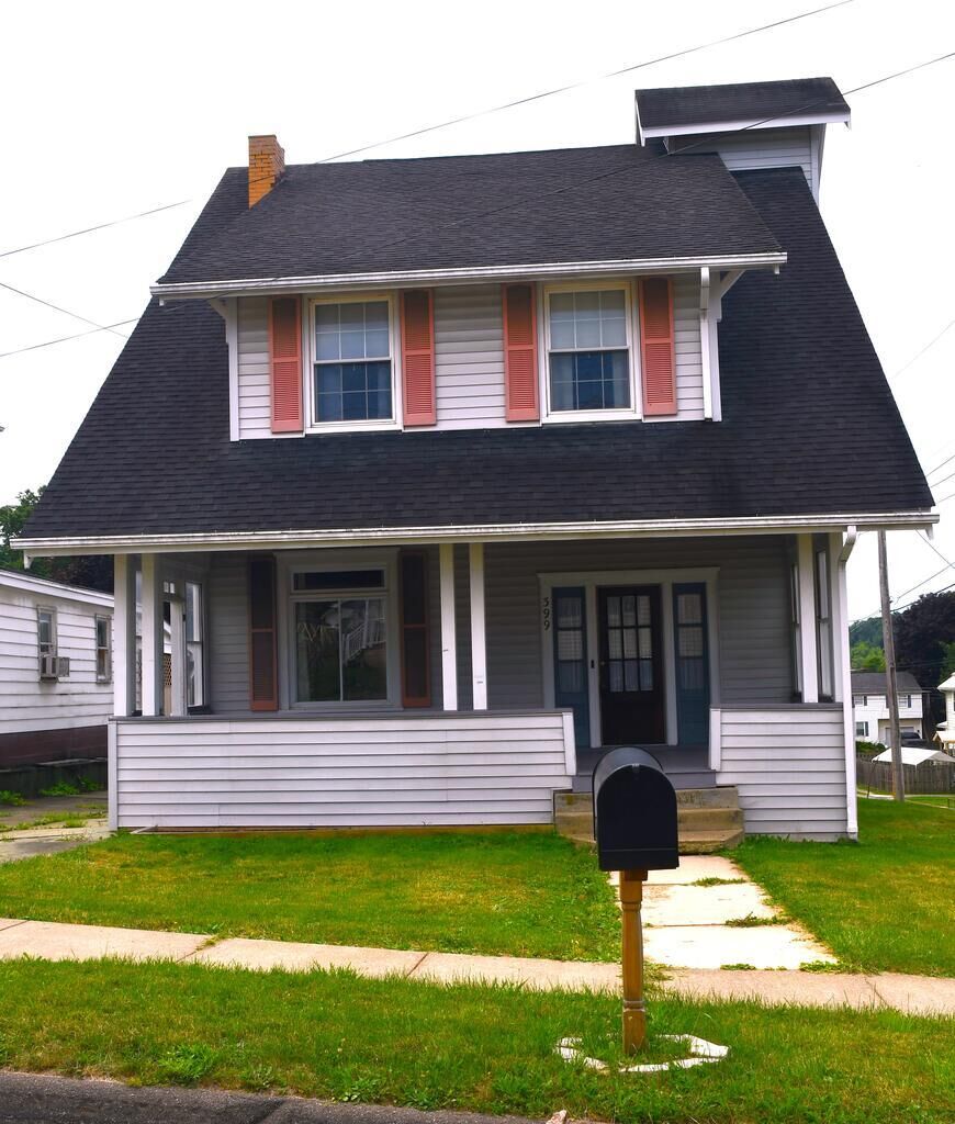 Property Photo:  399 East Penn Avenue  PA 16232 