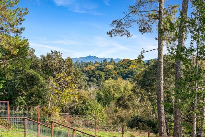 789 Pleasant Hill Road  Sebastopol CA 95472 photo