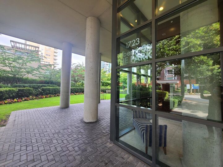 Property Photo: 1723 Alberni Street 1001 BC V6G 3G9