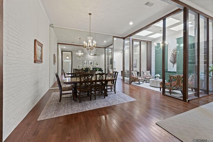 Property Photo: 20 Jamestowne Ct #20-C LA 70809