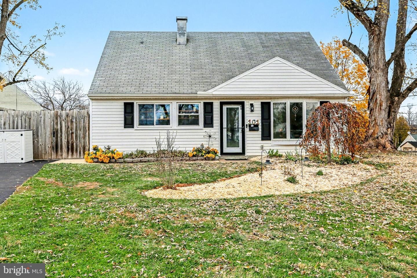 Property Photo:  101 Juniper Street  PA 17057 