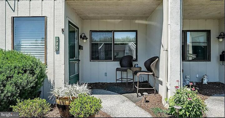 Property Photo:  306 Summit House 306  PA 19382 