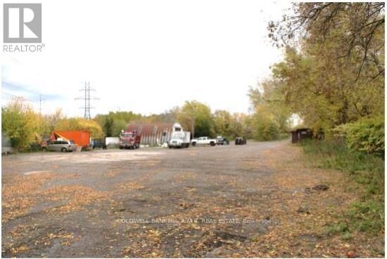 Photo de la propriété: 8815 Sheppard Avenue ON M1B 5R7