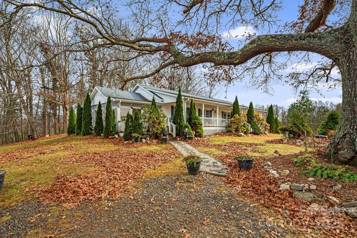 686 Sam Jones Road  Burnsville NC 28714 photo