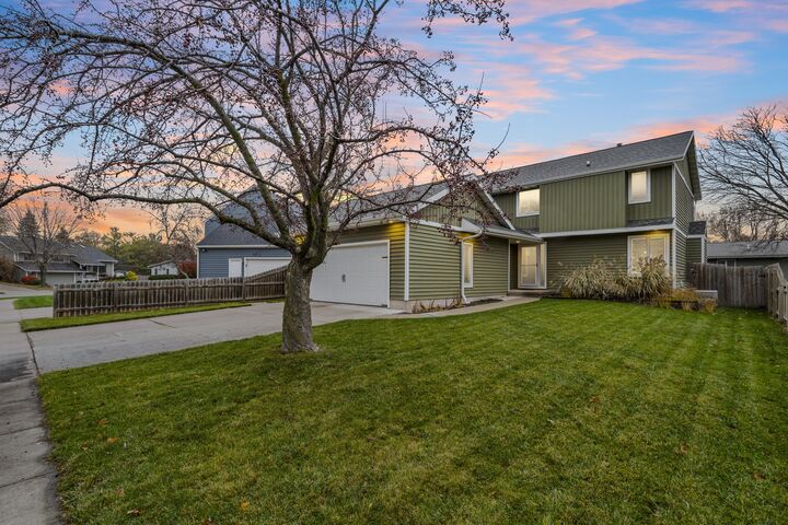 2516 White Oak Drive  Ames IA 50014 photo