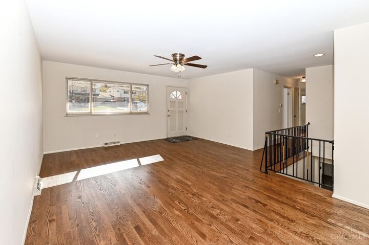 Property Photo:  8543 Foxcroft Drive  OH 45231 