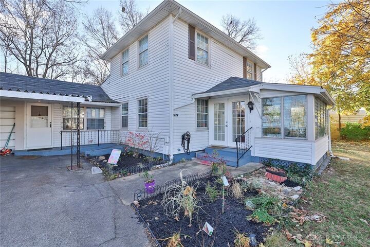 Property Photo:  3224 Hiawatha Drive  OH 45414 