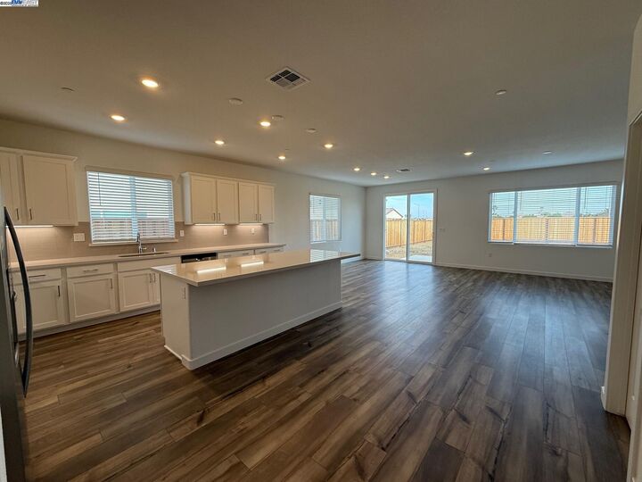 Property Photo:  1013 Bluebell Circle  CA 94505 