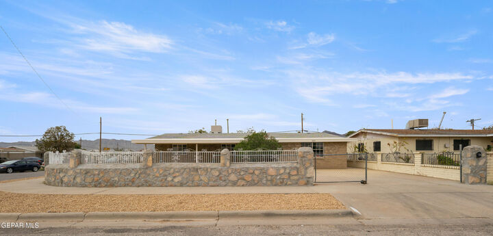 9201 Waverly Drive  El Paso TX 79924 photo