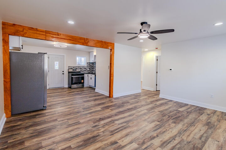 Property Photo:  1509 E 43rd Avenue  IN 46409 