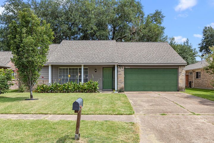 Property Photo:  22714 Stratford House Lane  TX 77449 