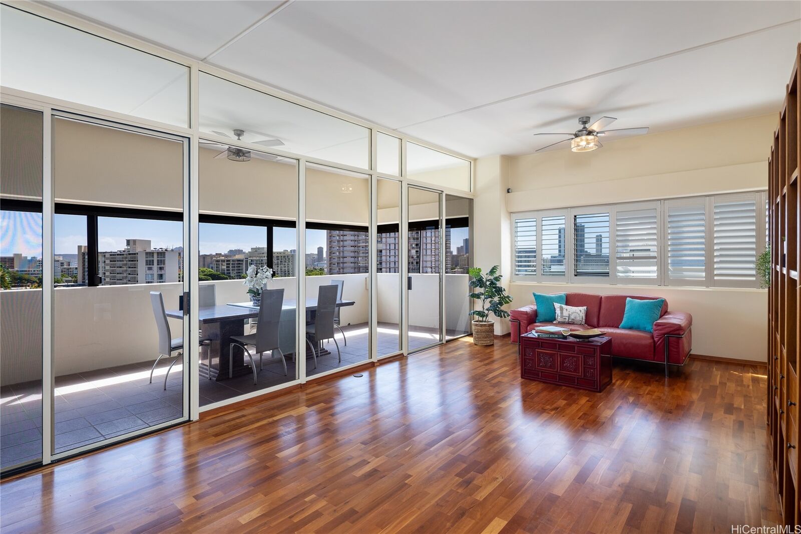 Property Photo:  1330 Heulu Street Ph2  HI 96822 