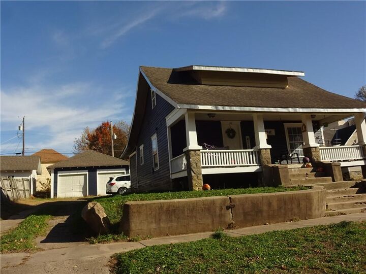 Property Photo:  312 S 8th Street S  KS 67301 