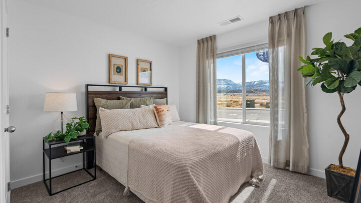 Property Photo:  1126 N Indigo St 1092  UT 84721 