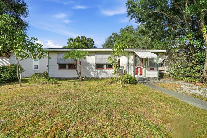 Property Photo: 533 38th Avenue N FL 33704