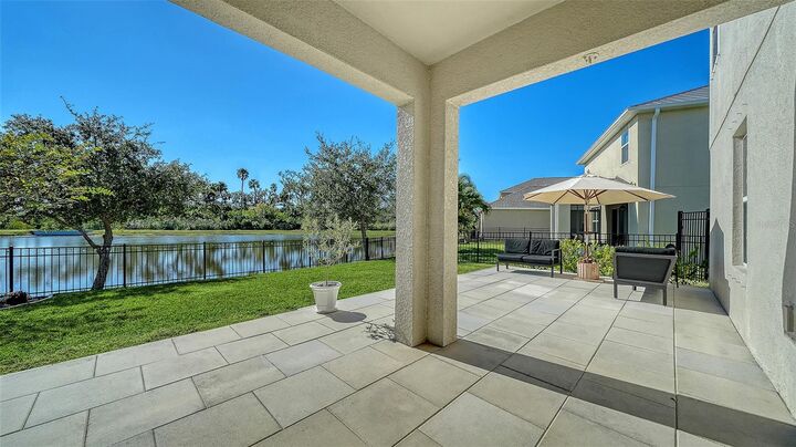 Property Photo: 5150 San Palermo Drive FL 34208