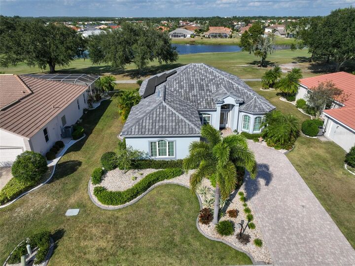 Property Photo:  2219 Platinum Drive  FL 33573 