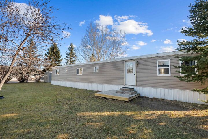 Property Photo: 405 31st Ave SE Lot 7 ND 58701-0000