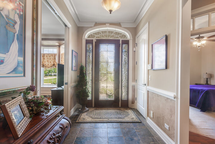 Property Photo: 1121 Lance Avenue IL 60119