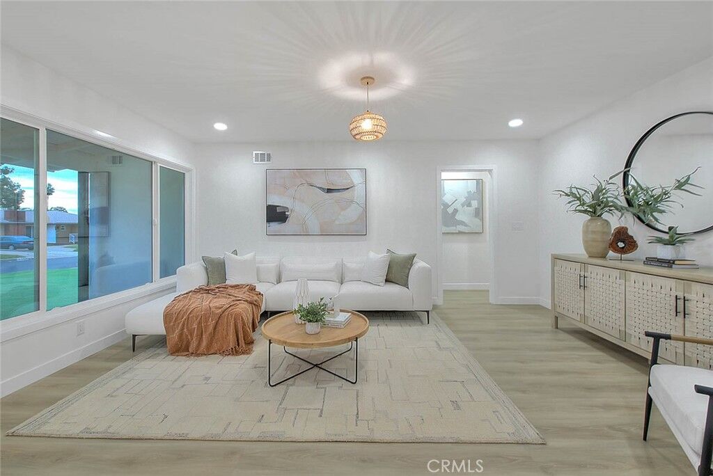 Property Photo:  5503 Mesagrove  CA 90601 