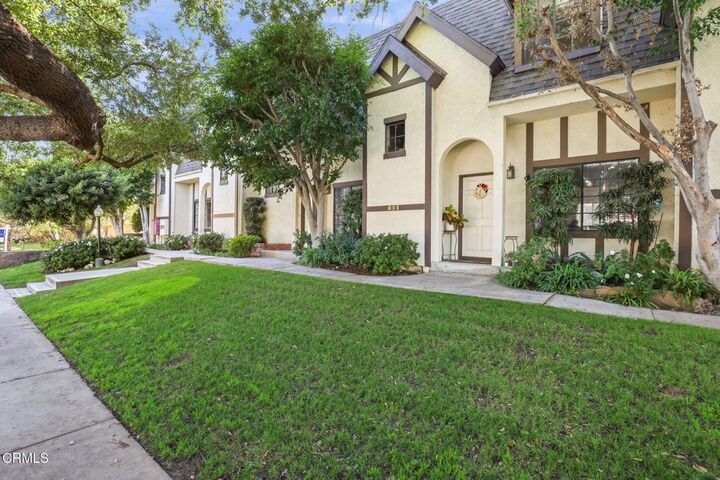 Property Photo: 511 S El Molino Avenue 2 CA 91101