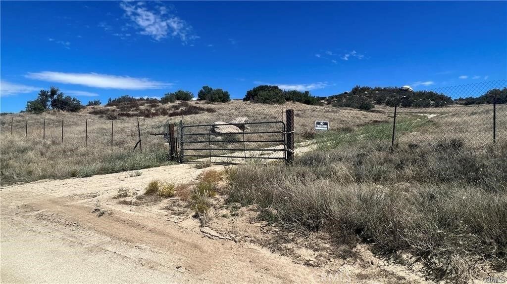 Property Photo: 12 Nicholson Springs CA 92539