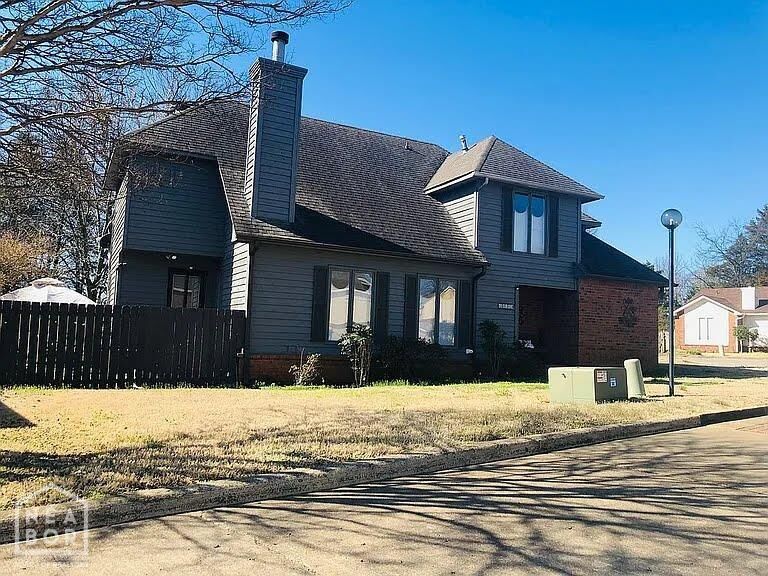 Property Photo: 2111 Club Cove AR 72401