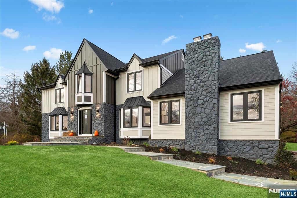 Property Photo:  183 Lake Road  NJ 07960 