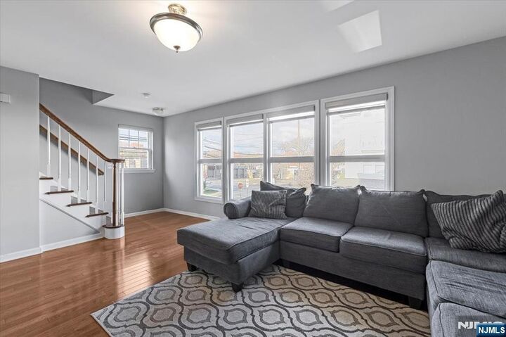 Property Photo:  14 Central Avenue 1  NJ 07662 