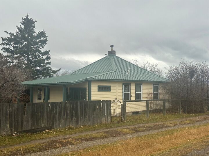 308 1st Avenue NW  White Sulphur Springs MT 59645 photo
