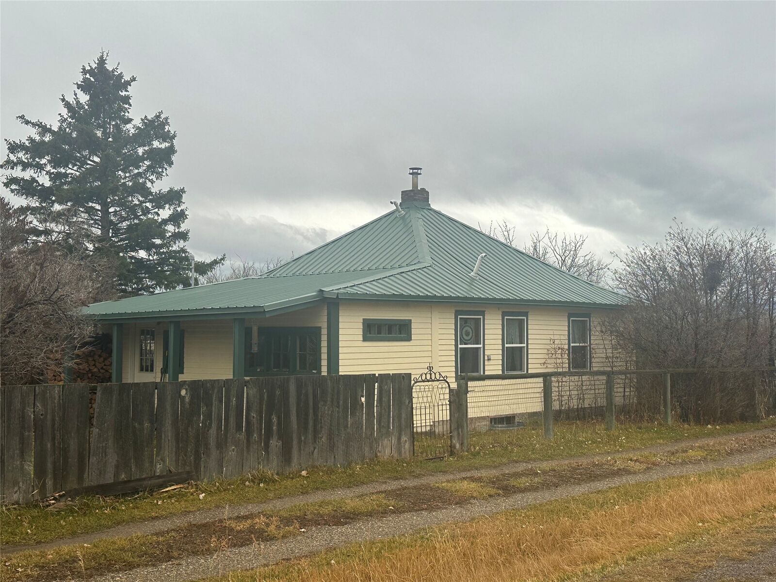 Property Photo: 308 1st Avenue NW MT 59645