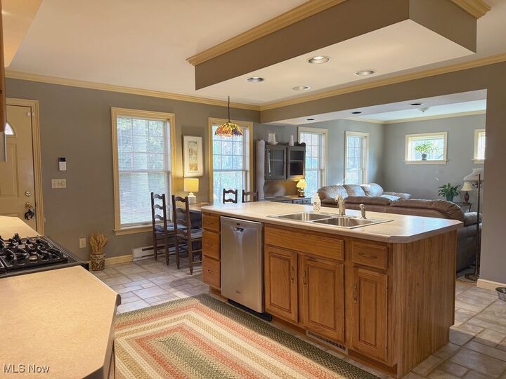 Property Photo:  564 Genesee  OH 44483 