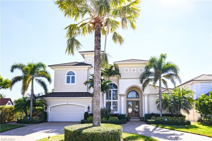 Property Photo:  494 Seabee Ave  FL 34108 