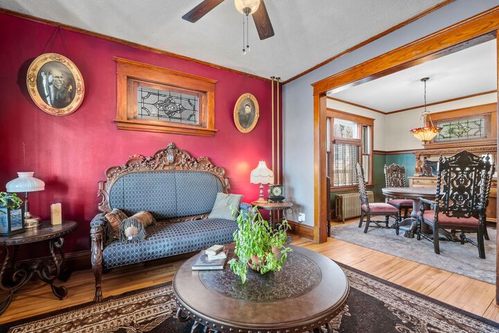 Property Photo:  114 Bates Avenue  MN 55106 