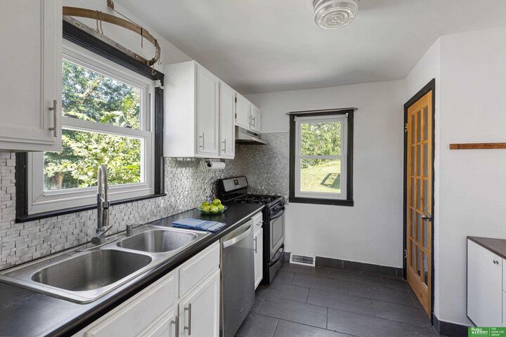 Property Photo:  4328 Larimore Avenue  NE 68111 