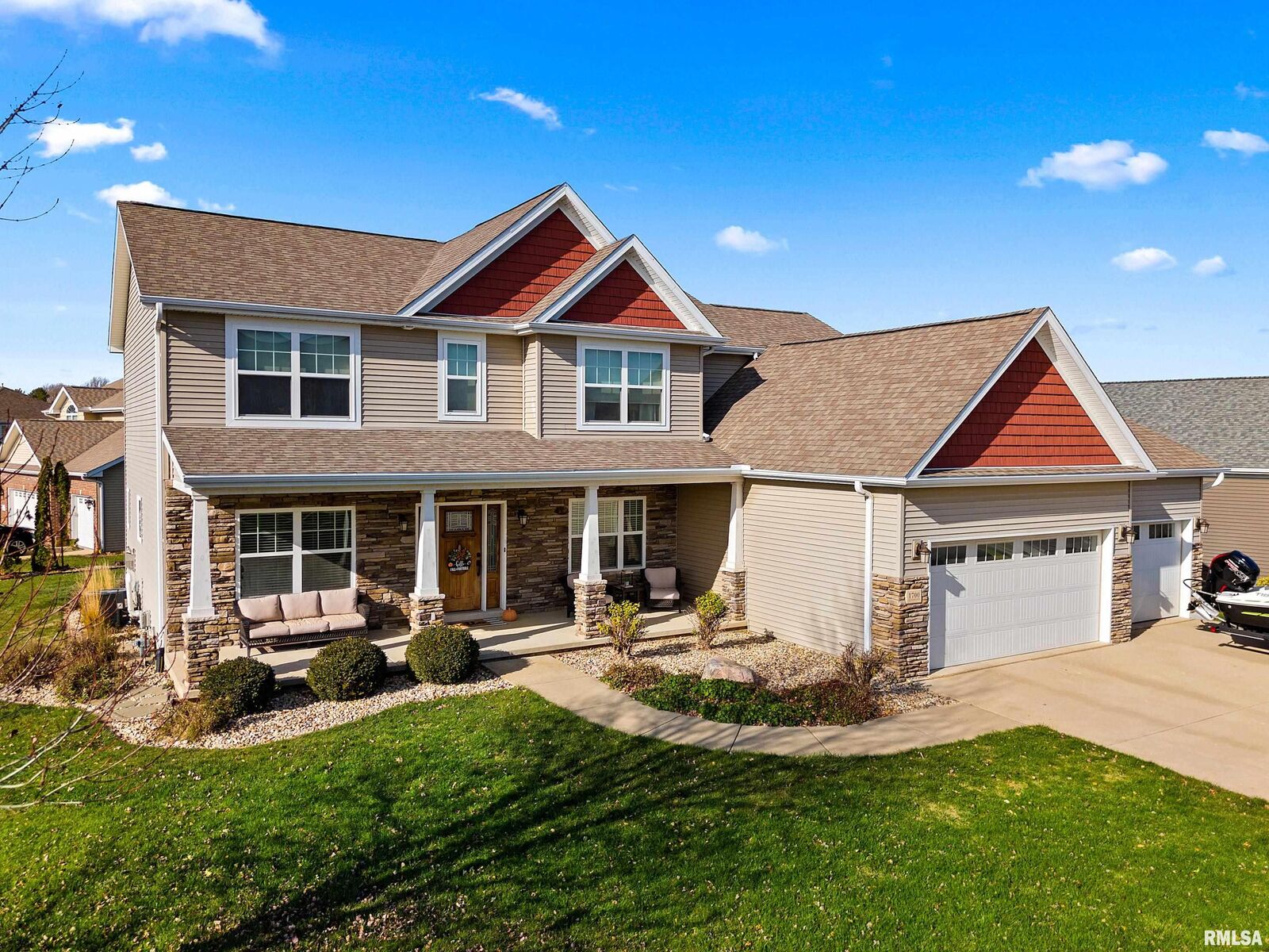 Property Photo:  1700 Kensington Drive  IL 61571 