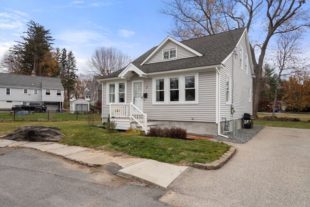 Property Photo: 7 King Street MA 01754