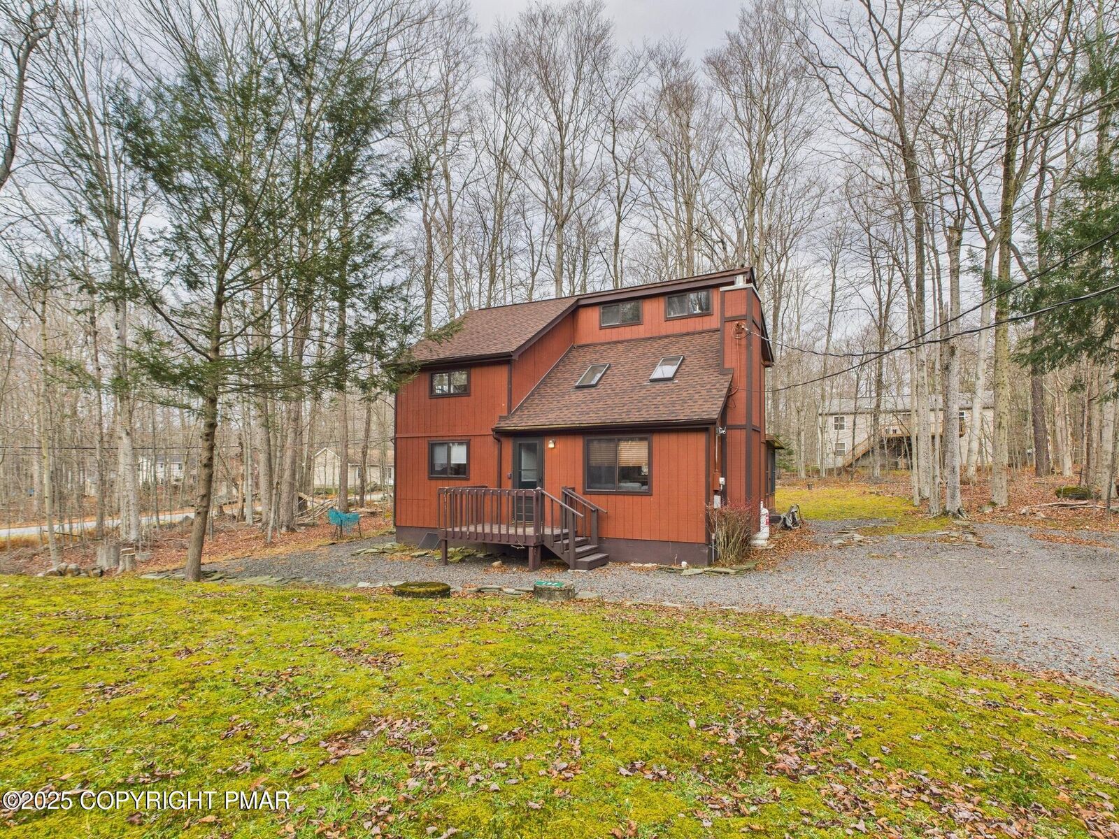 Property Photo: 201 Pontiac Path PA 18347