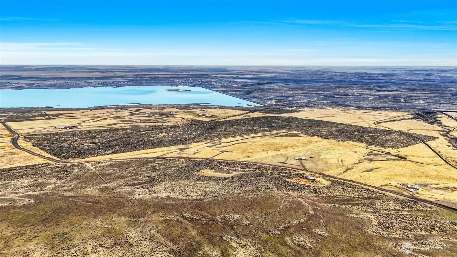 Property Photo:  1  Banks Lake View Road NE  WA 99115 