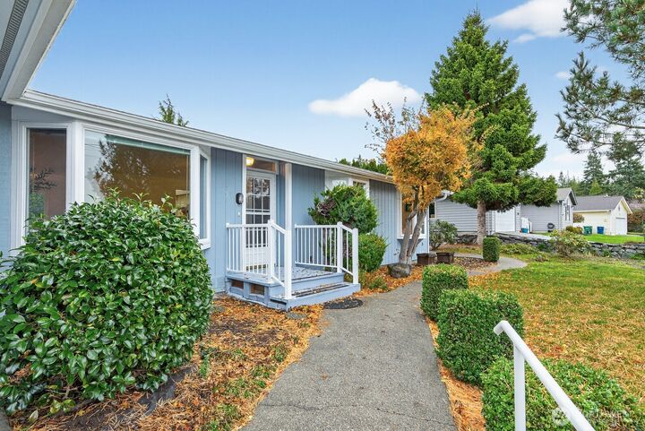 Property Photo: 5610 Rosario Way WA 98221