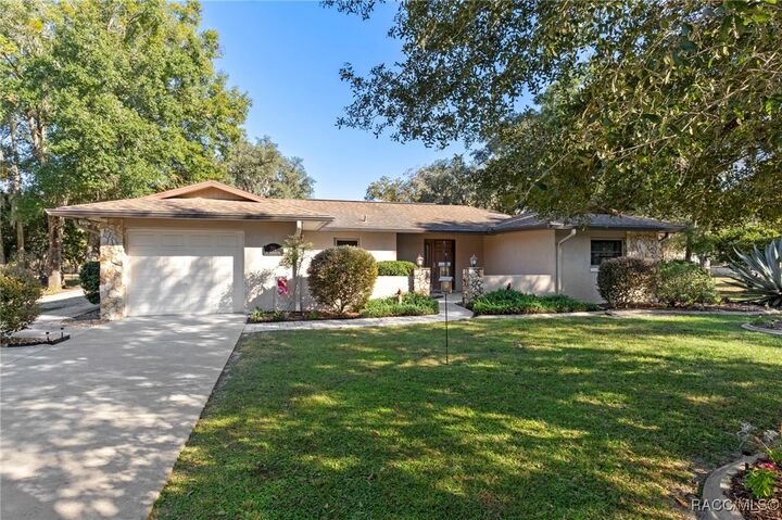 Property Photo: 281 N Kensington Avenue FL 34461