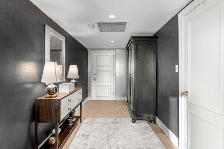 Property Photo: 160 Central Park S 2811 NY 10019